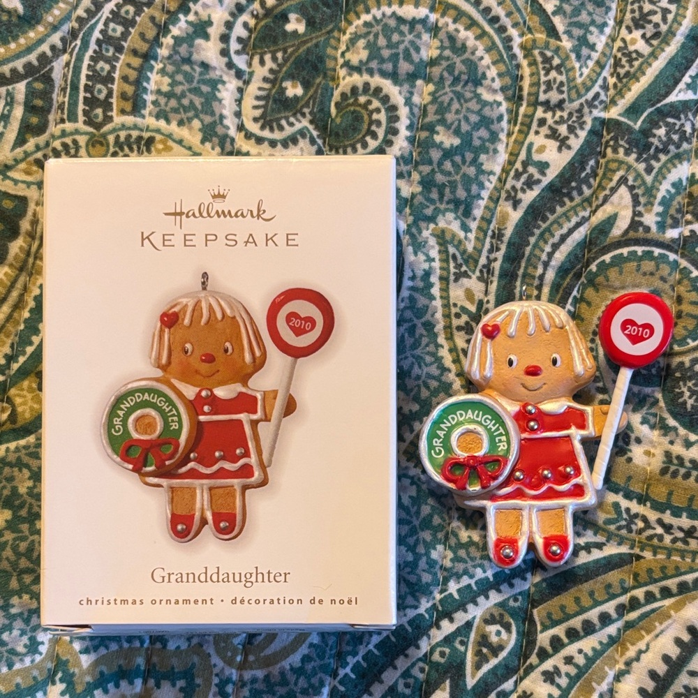 Hallmark Keepsake 2010 Granddaughter Gingerbread ornament